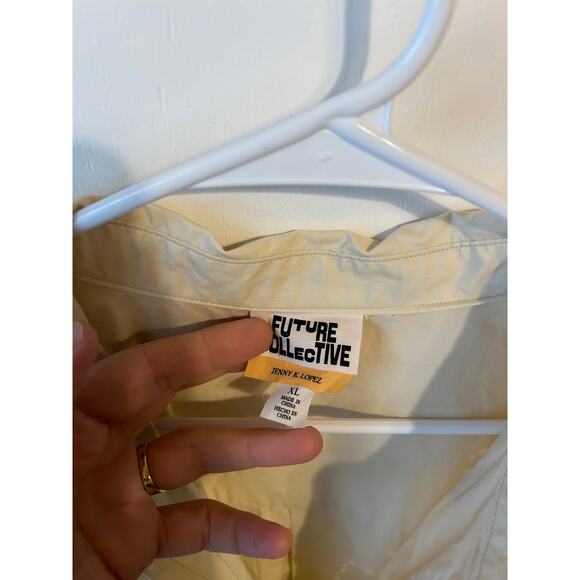 Future Collective XL Short Sleeve Cream Pullover Dress Shirt - Picture 7 of 7